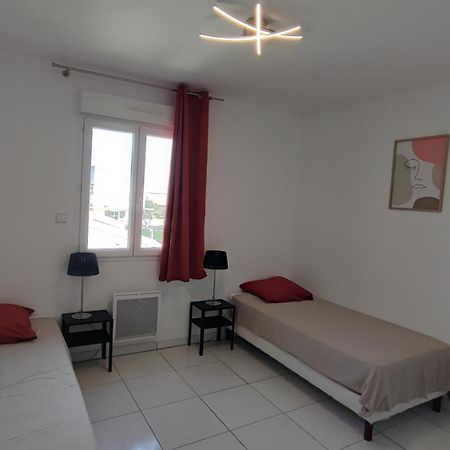 Appartement Cosy Uchaud Екстериор снимка