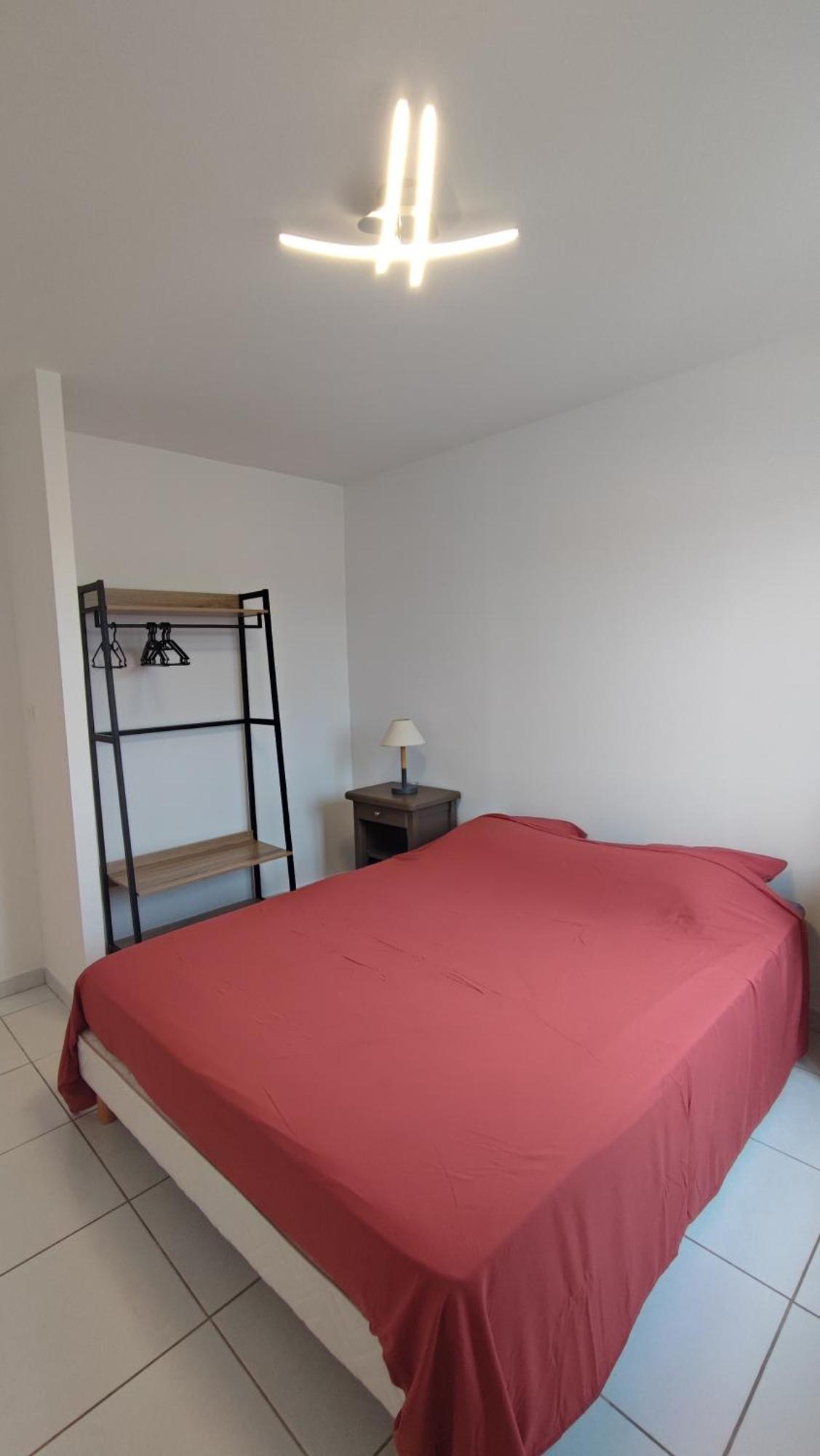 Appartement Cosy Uchaud Екстериор снимка
