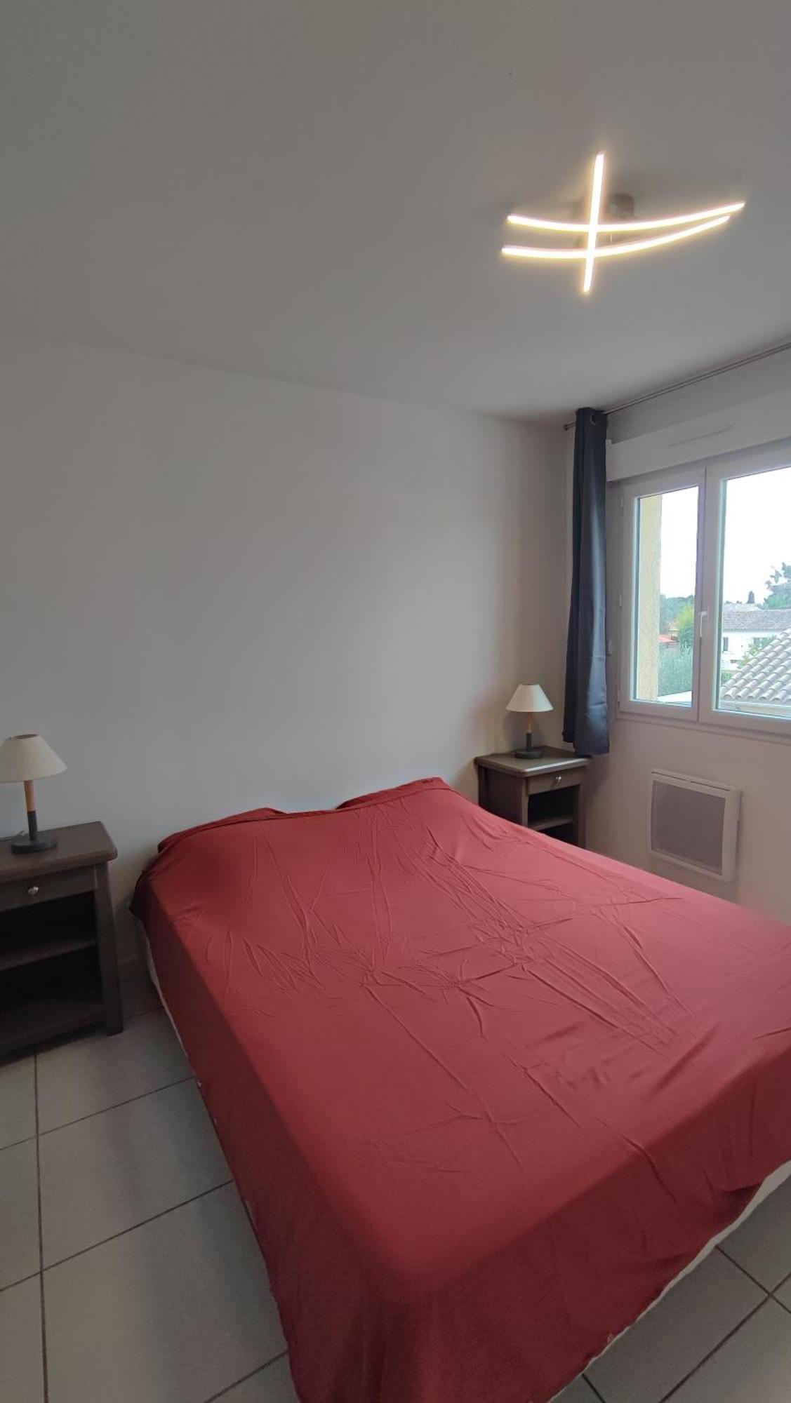 Appartement Cosy Uchaud Екстериор снимка